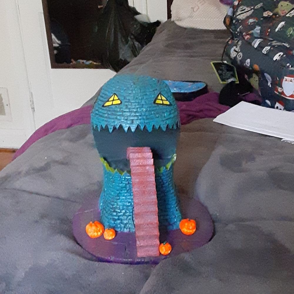 The Nightmare Before Christmas Lizard House
